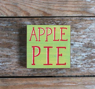 Apple Pie Shelf Sitter Sign