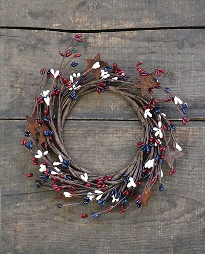Patriotic Pip Berry Candle Ring with Rusty Stars